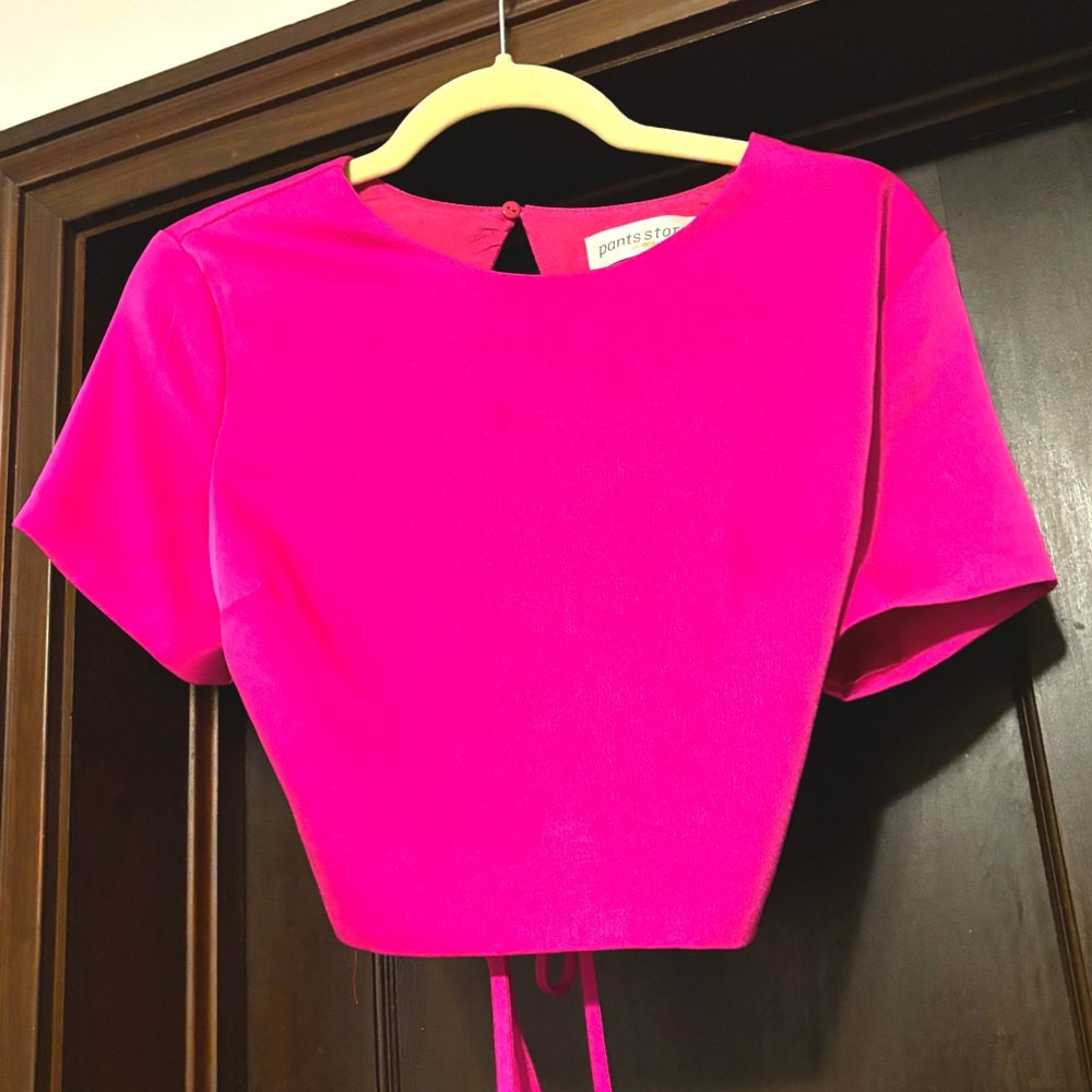 Pants store top